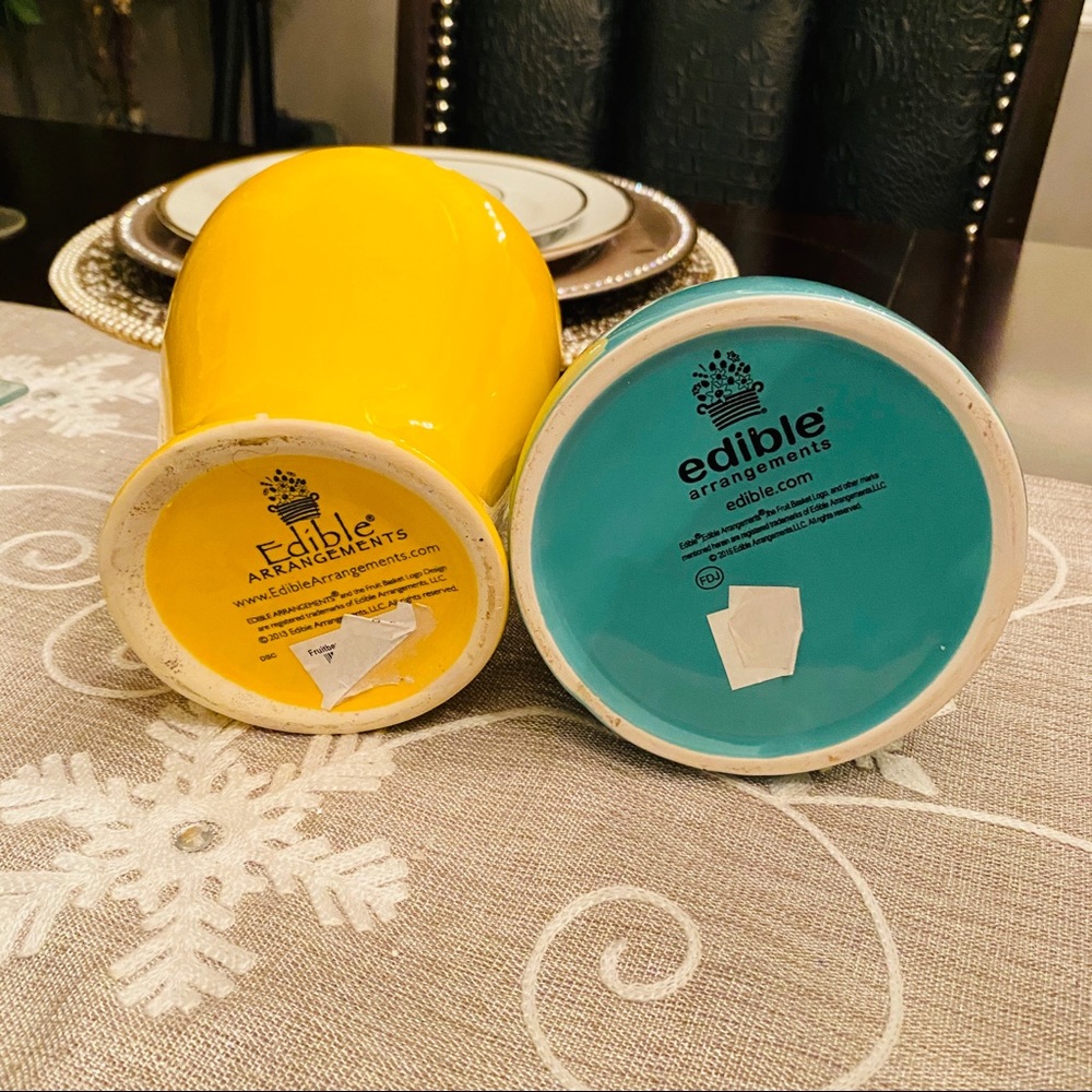 2 Edible Arrangement Flower Vases - Picture 6 of 8